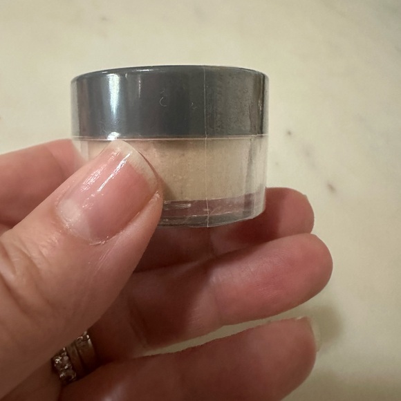 NEW KAB Setting Powder TRANSLUCENT - Picture 2 of 4